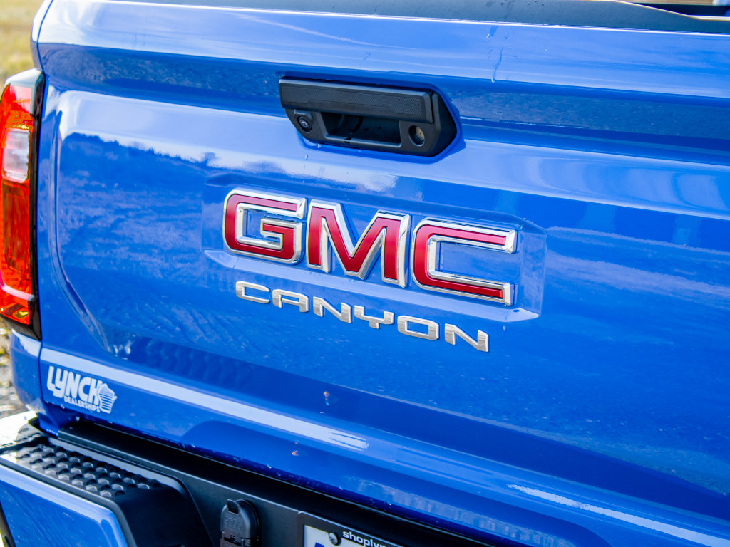 New 2025 GMC Canyon Elevation w/ Convenience Package image 14