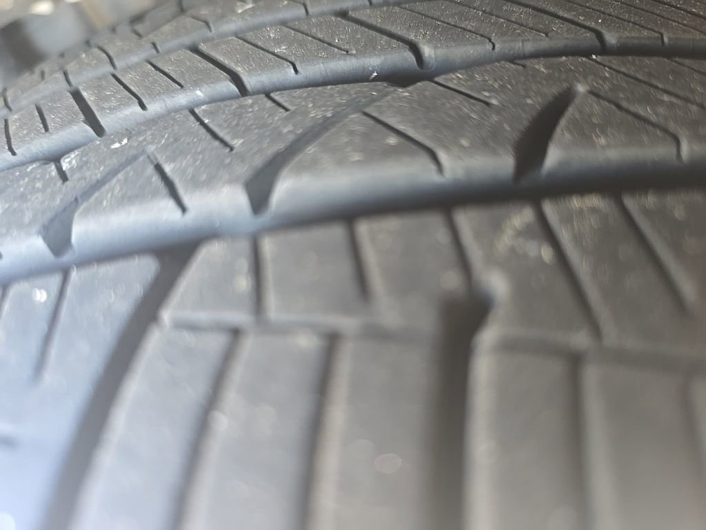 Used 2021 Toyota Camry LE FWD image 9