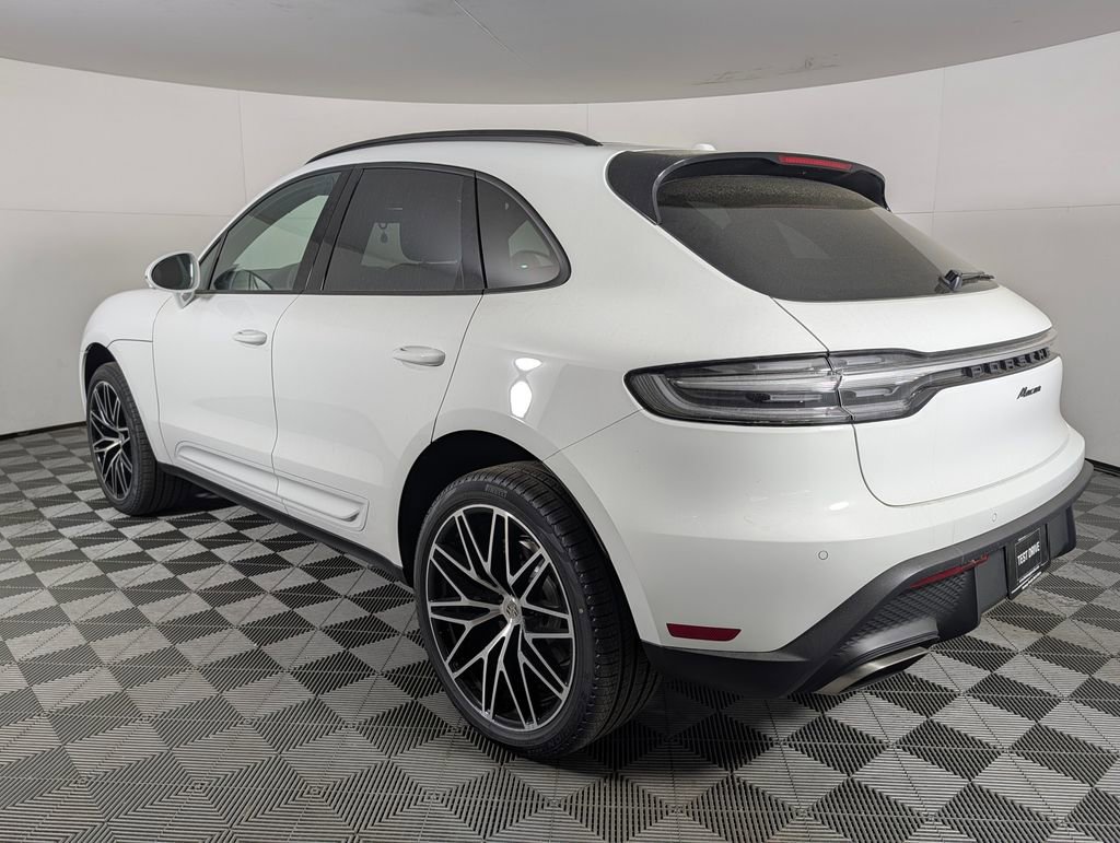 New 2026 Porsche Macan image 3