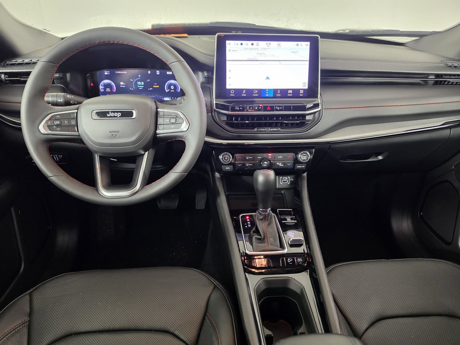 Used 2025 Jeep Compass Trailhawk w/ Trailhawk Elite Group AWD/4WD image 28