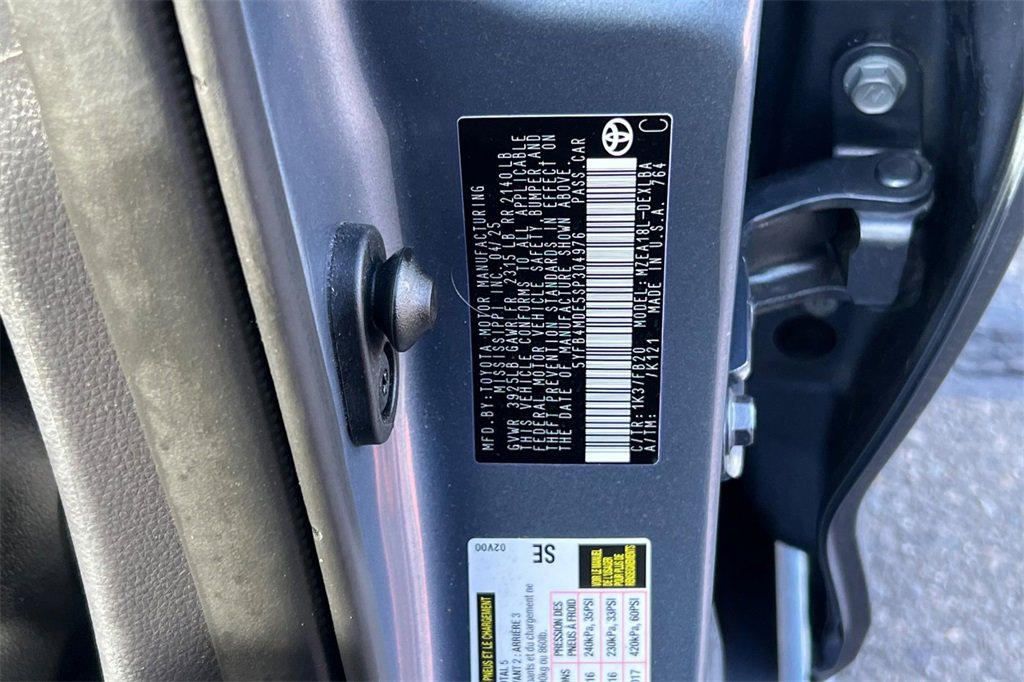 Certified 2025 Toyota Corolla LE image 30