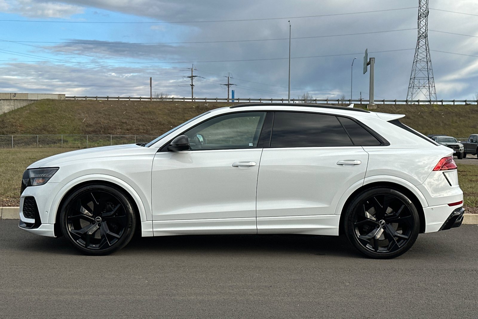 Used 2023 Audi RS Q8 image 6