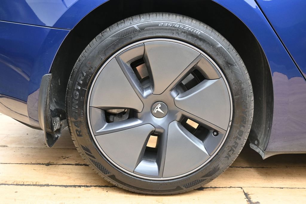 Used 2023 Tesla Model 3 Standard Range RWD image 10