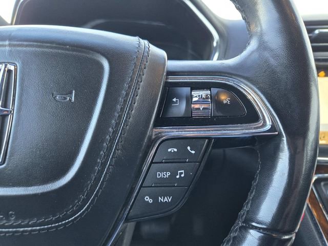 Used 2018 Lincoln Continental Select w/ Continental Climate Package image 18