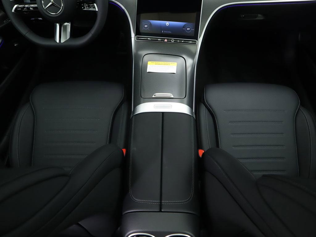 New 2025 Mercedes-Benz C 300 4MATIC Sedan image 17