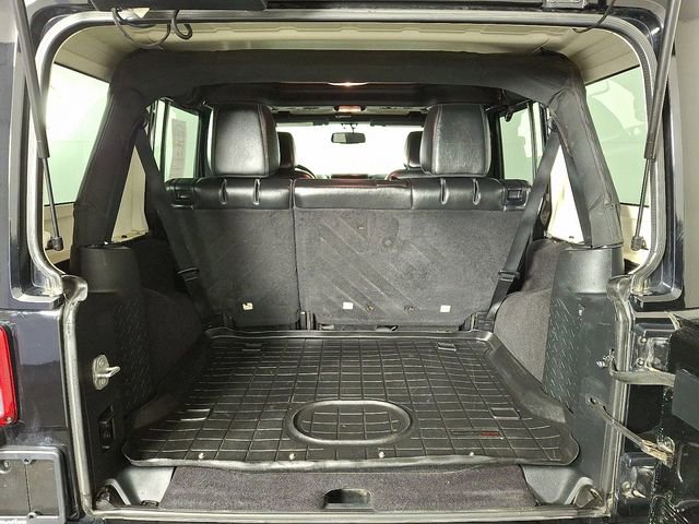 Used 2016 Jeep Wrangler Unlimited Sahara image 27