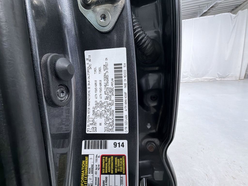 Certified 2018 Toyota Tacoma Limited AWD/4WD image 25