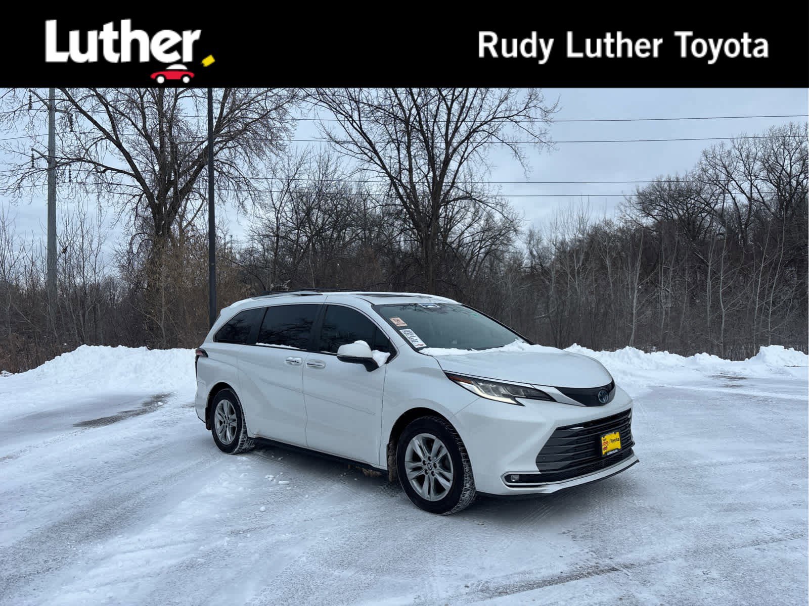 Used 2022 Toyota Sienna Limited