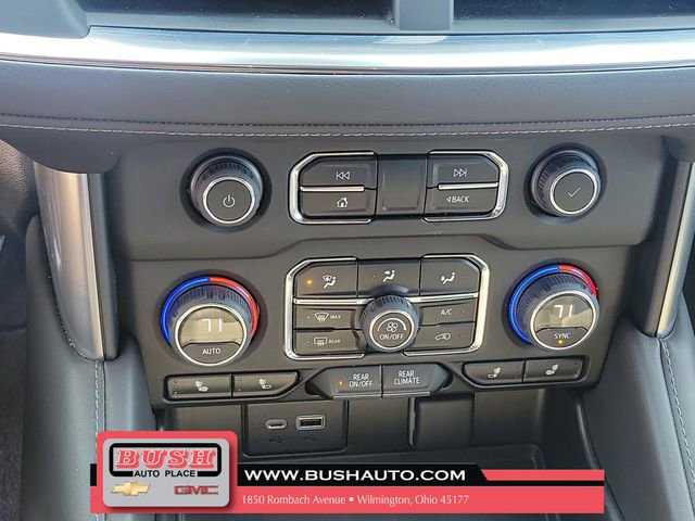 Used 2023 Chevrolet Suburban LT w/ LT Signature Plus Package image 31