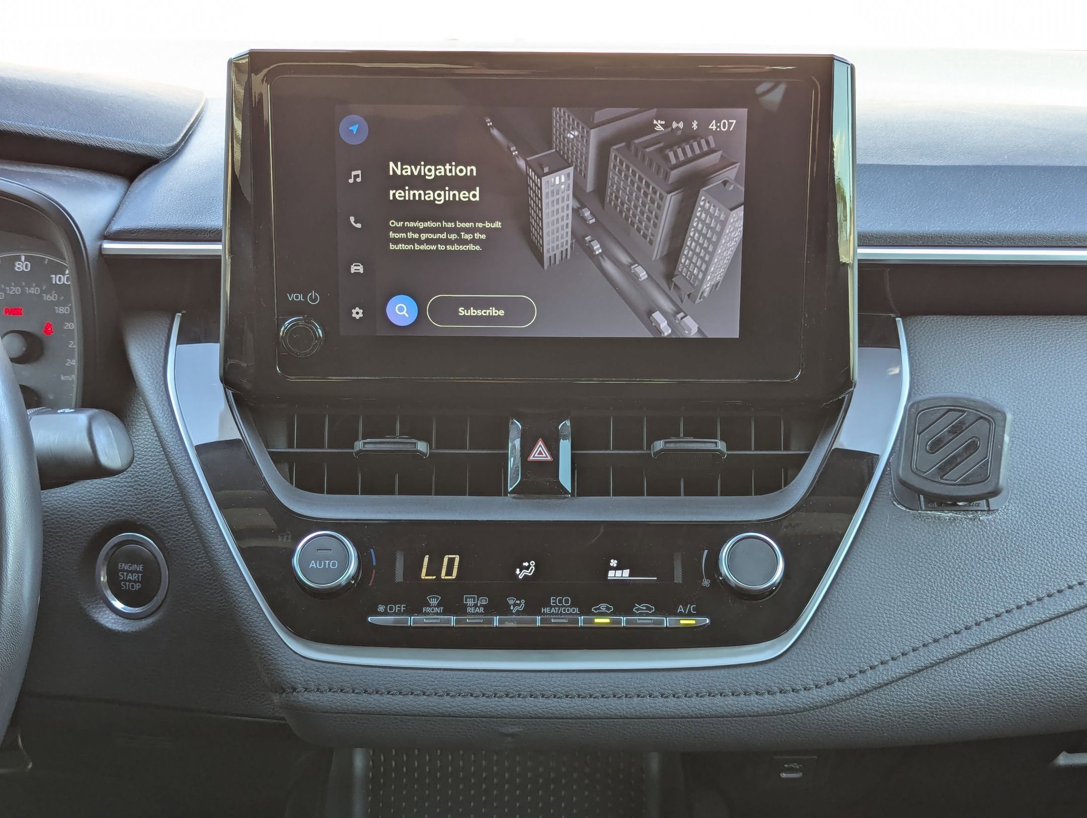 Used 2023 Toyota Corolla SE image 17