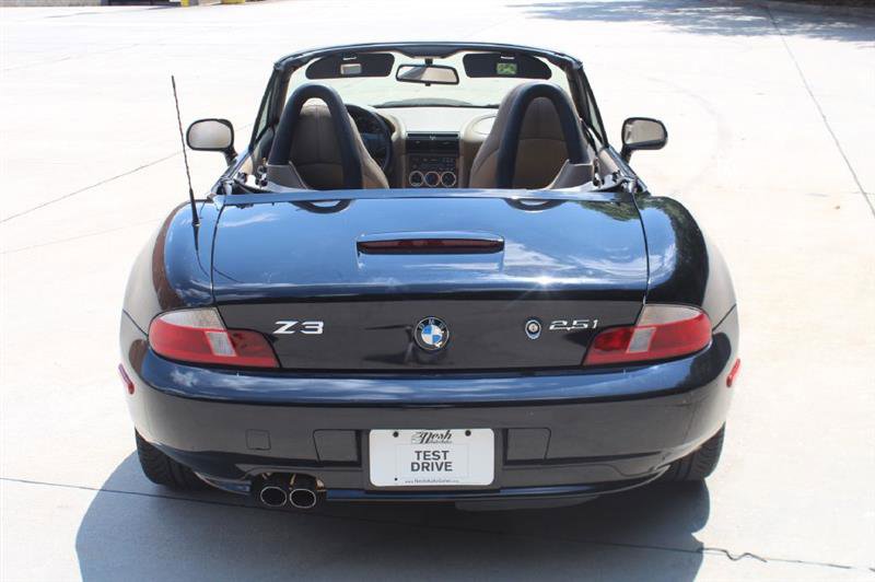 Used 2002 BMW Z3 2.5i image 4