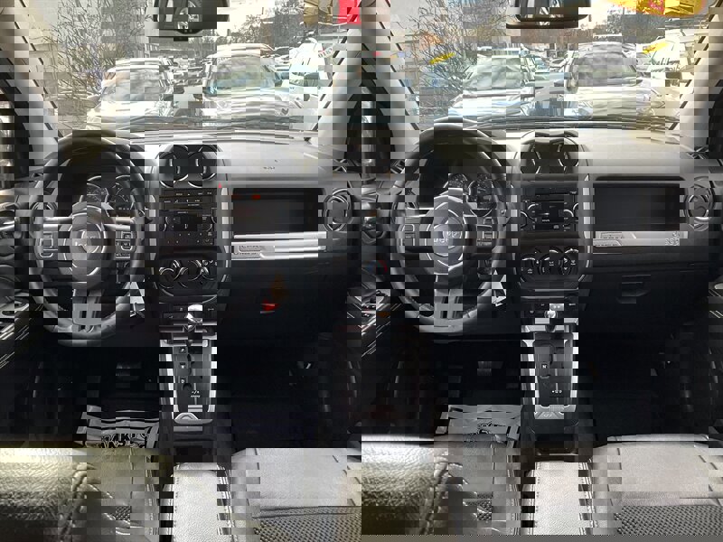 Used 2014 Jeep Compass Latitude w/ Sun/Sound Group image 13