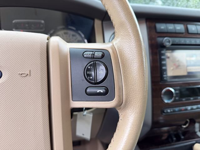 Used 2014 Ford Expedition XLT w/ Equipment Group 202A RWD image 12