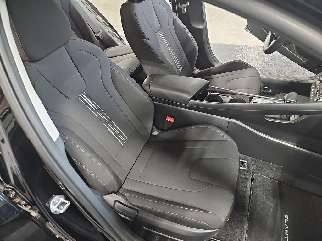 Certified 2023 Hyundai Elantra SEL w/ Convenience Package FWD image 10
