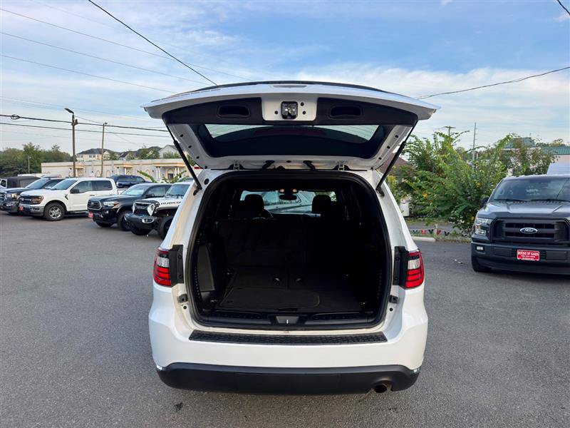 Used 2023 Dodge Durango SXT RWD image 4