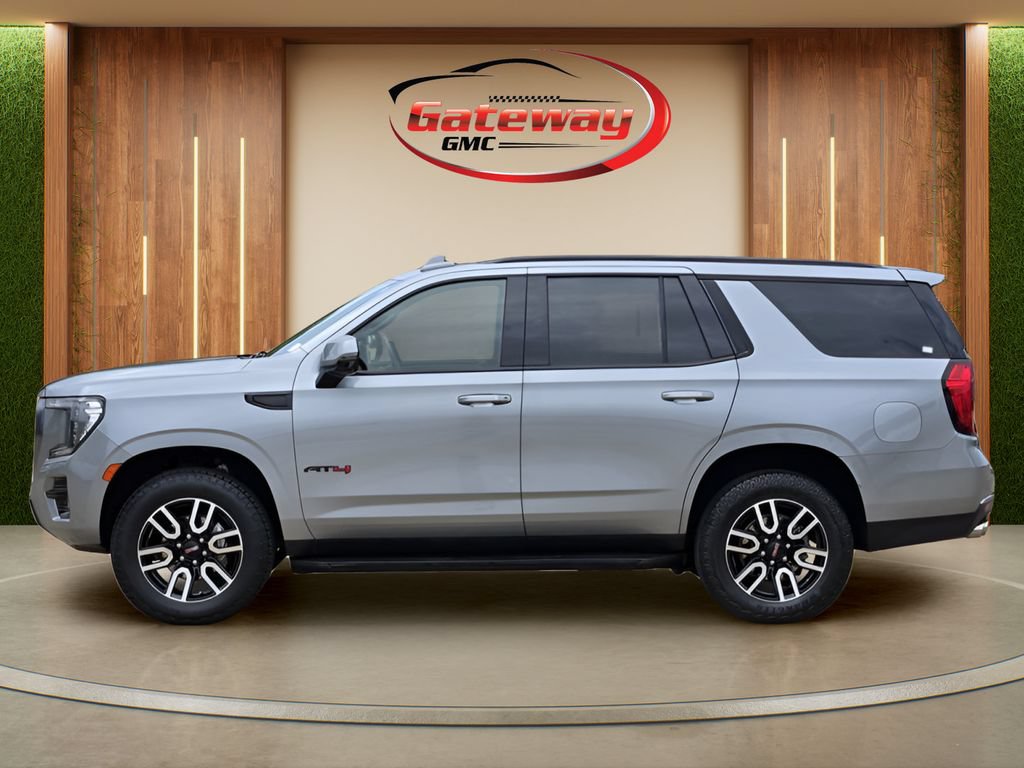 Used 2024 GMC Yukon AT4 w/ Technology Package AWD/4WD image 8
