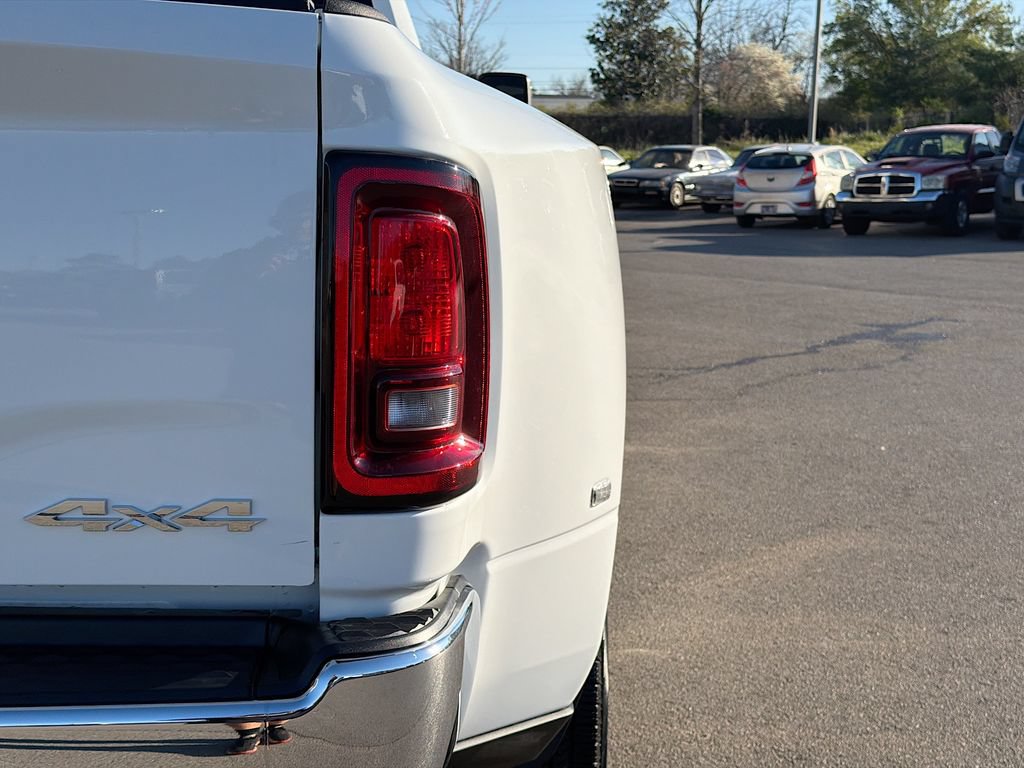 New 2026 RAM 3500 Tradesman AWD/4WD image 11