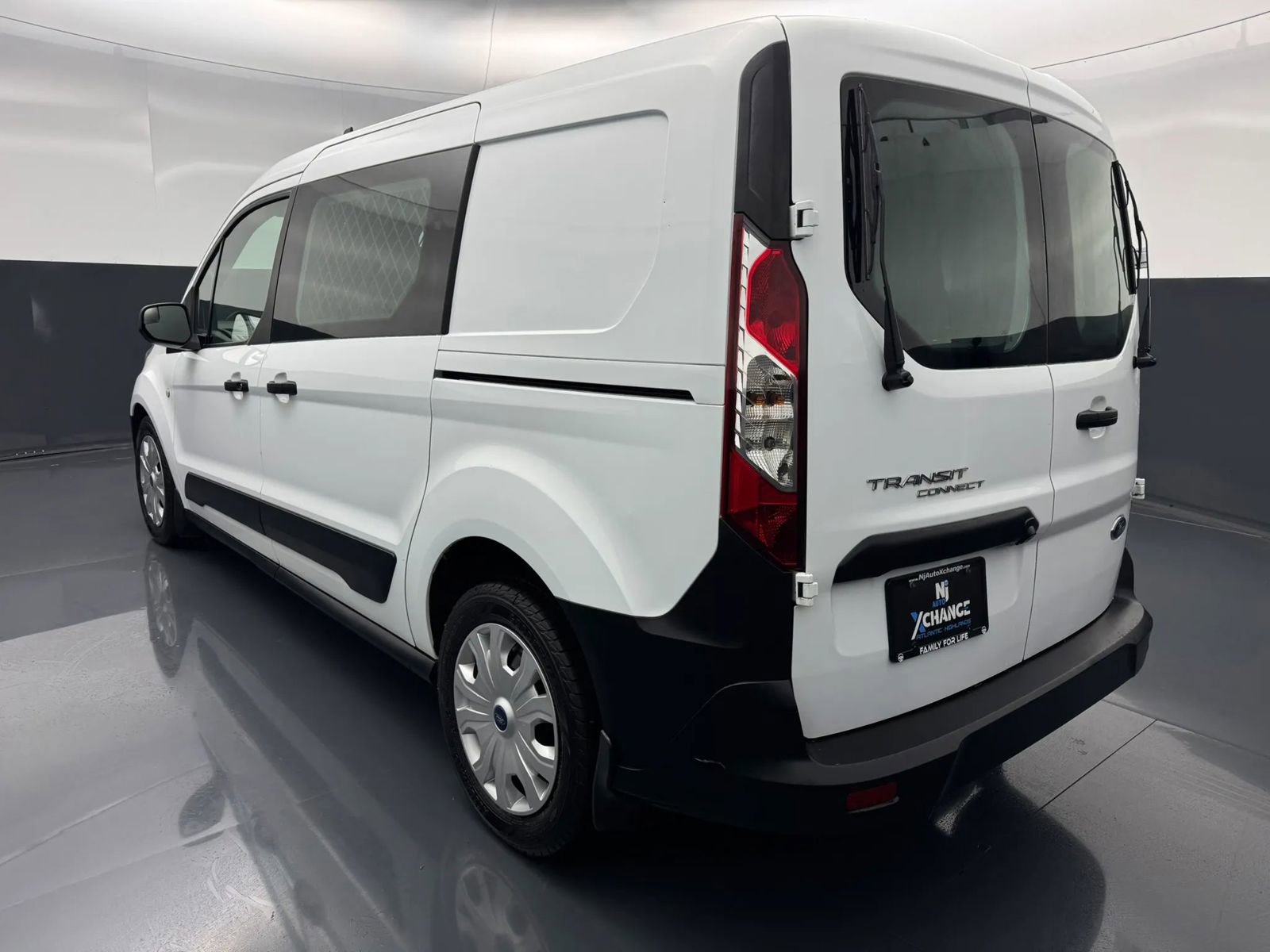Used 2021 Ford Transit Connect XL image 5