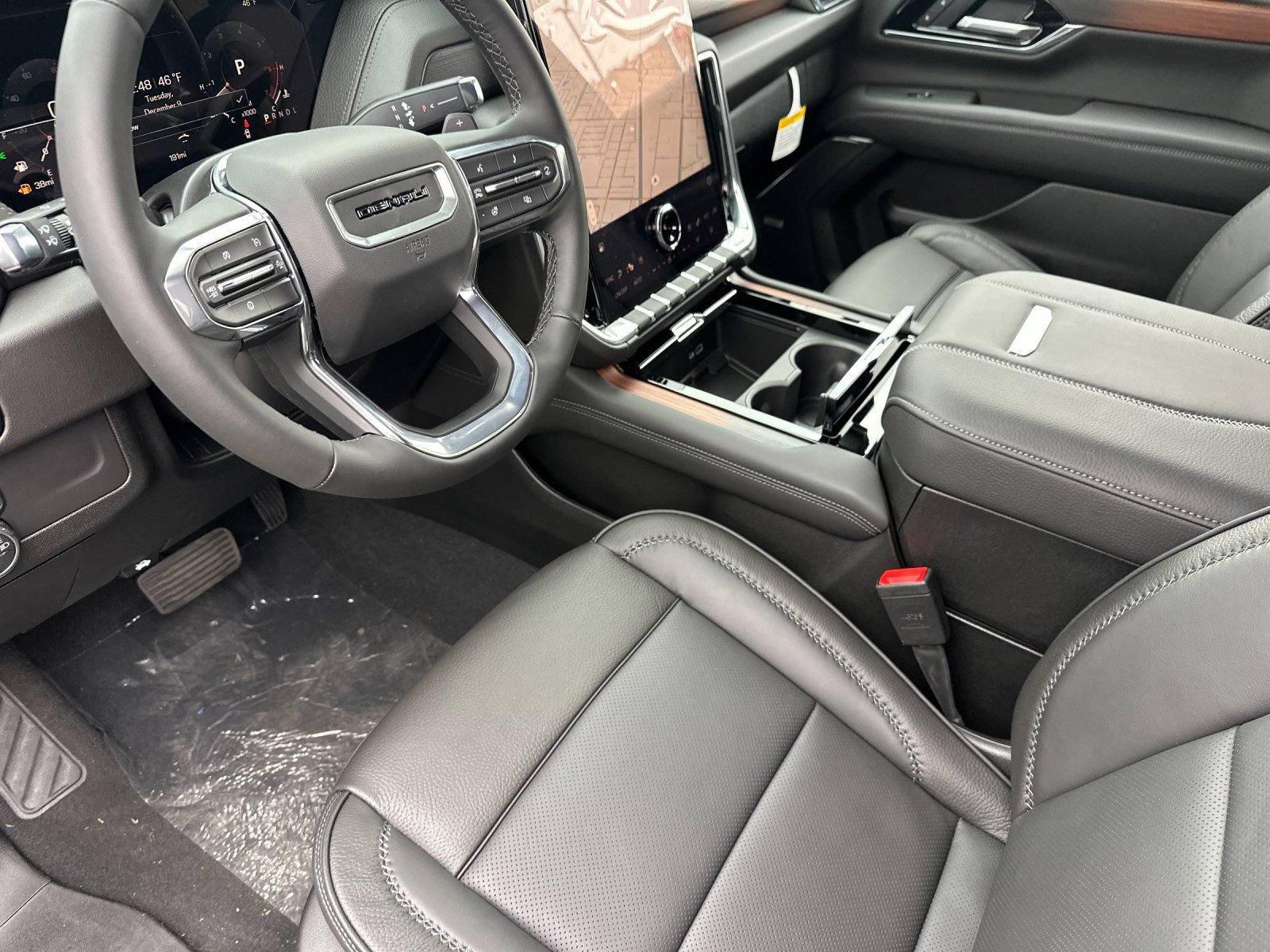 New 2026 GMC Yukon XL Denali w/ Sun & Power Step Package AWD/4WD image 10