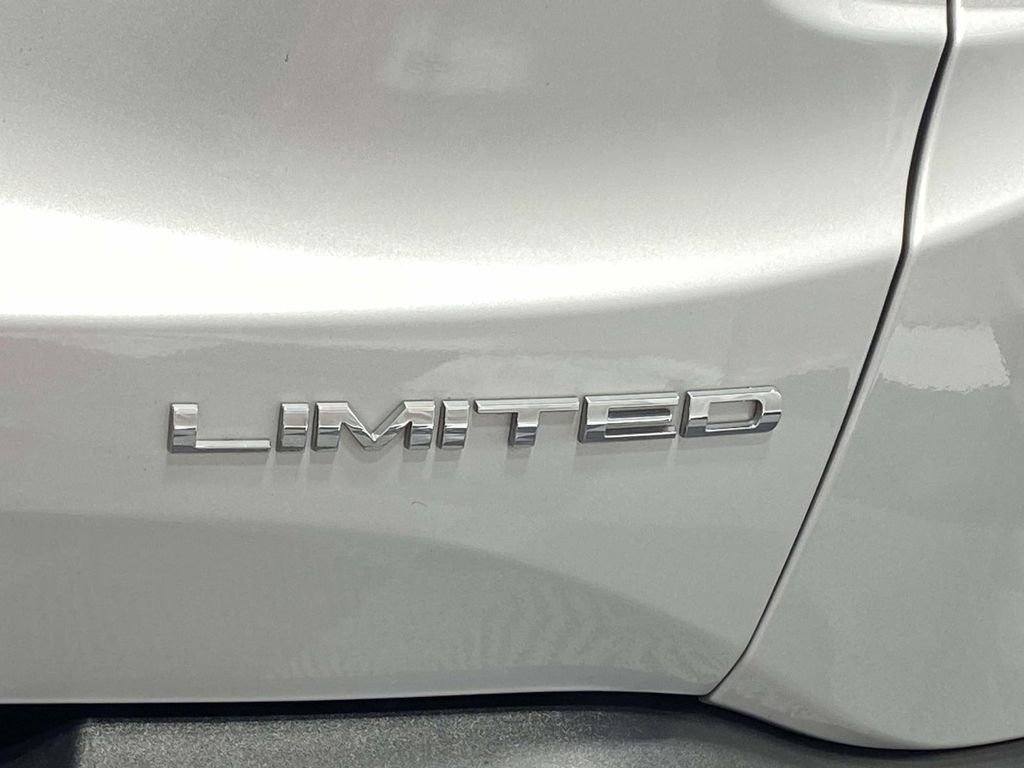 Used 2021 Jeep Renegade Limited w/ Trailer Tow Group AWD/4WD image 10
