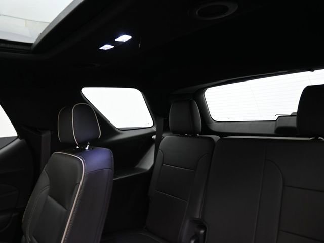 Used 2023 Chevrolet Traverse Premier w/ LPO, Cargo Package image 21