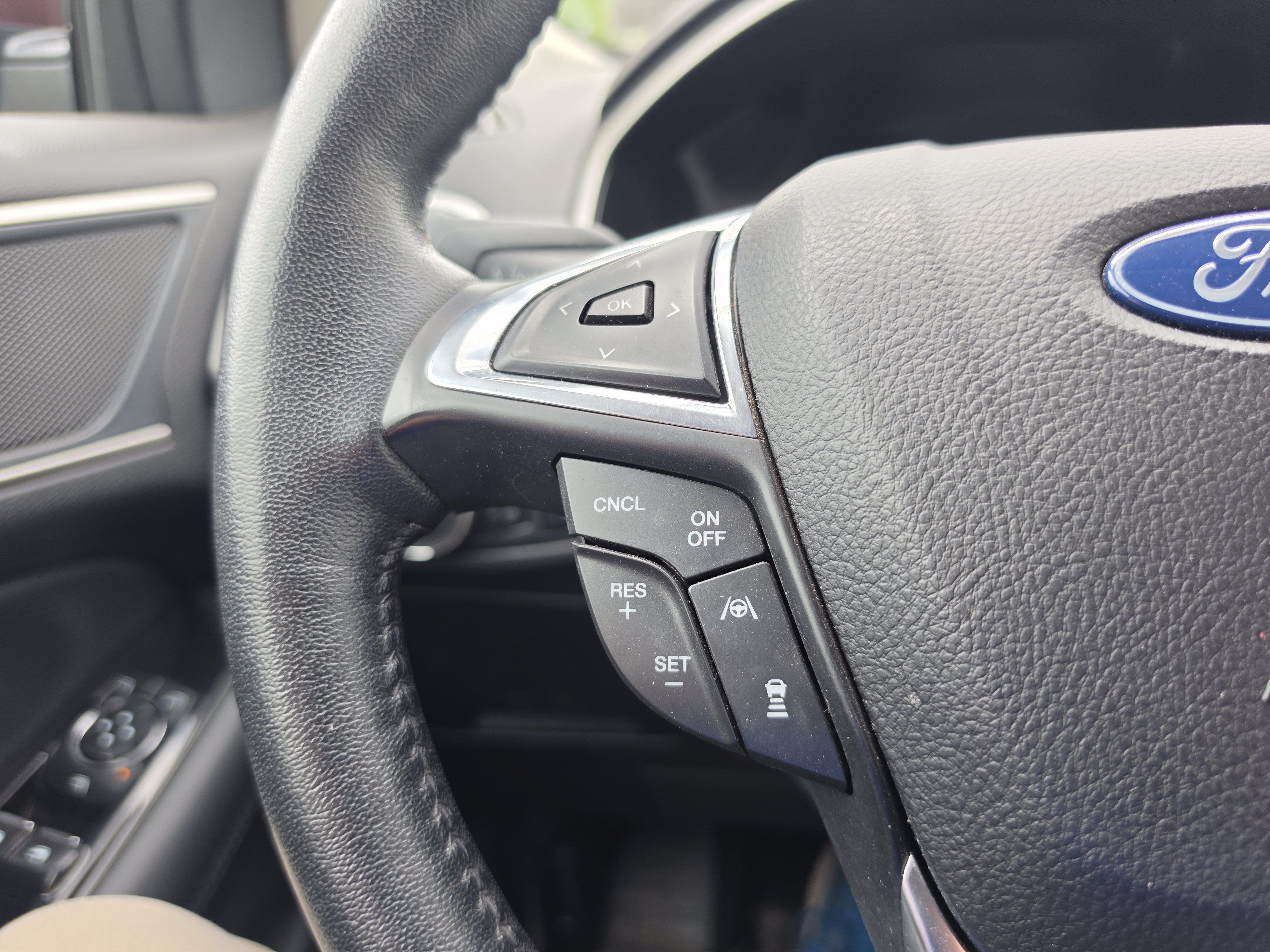 Used 2020 Ford Edge SEL w/ Convenience Package AWD/4WD image 20
