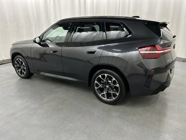 Used 2025 BMW X3 xDrive30i AWD/4WD image 3