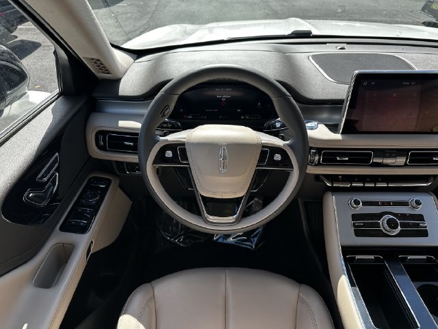 Certified 2024 Lincoln Aviator AWD w/ Elements Package image 14