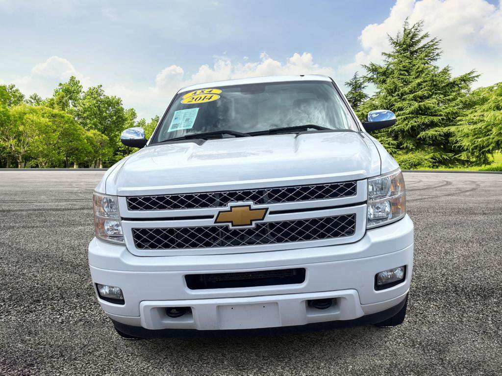 Used 2014 Chevrolet Silverado 2500 LT w/ Z71 Appearance Package AWD/4WD image 2