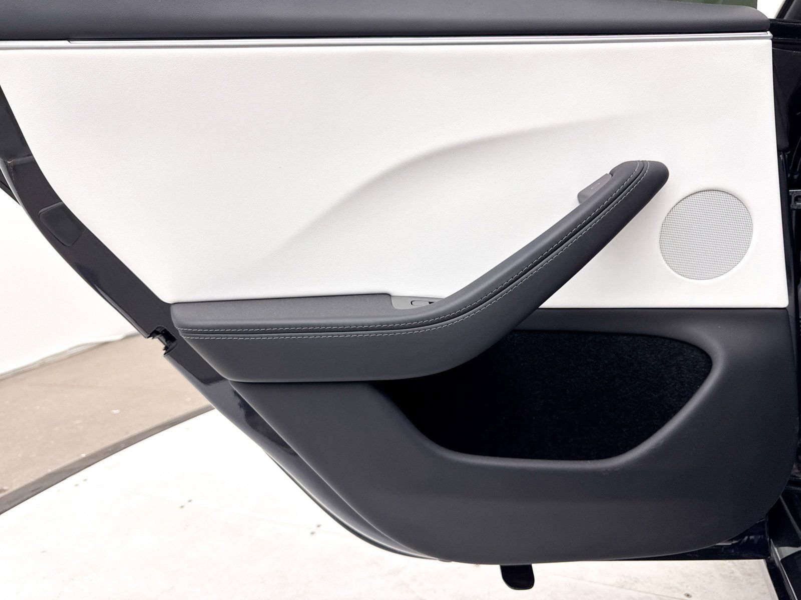 Used 2024 Tesla Model 3 Performance image 33