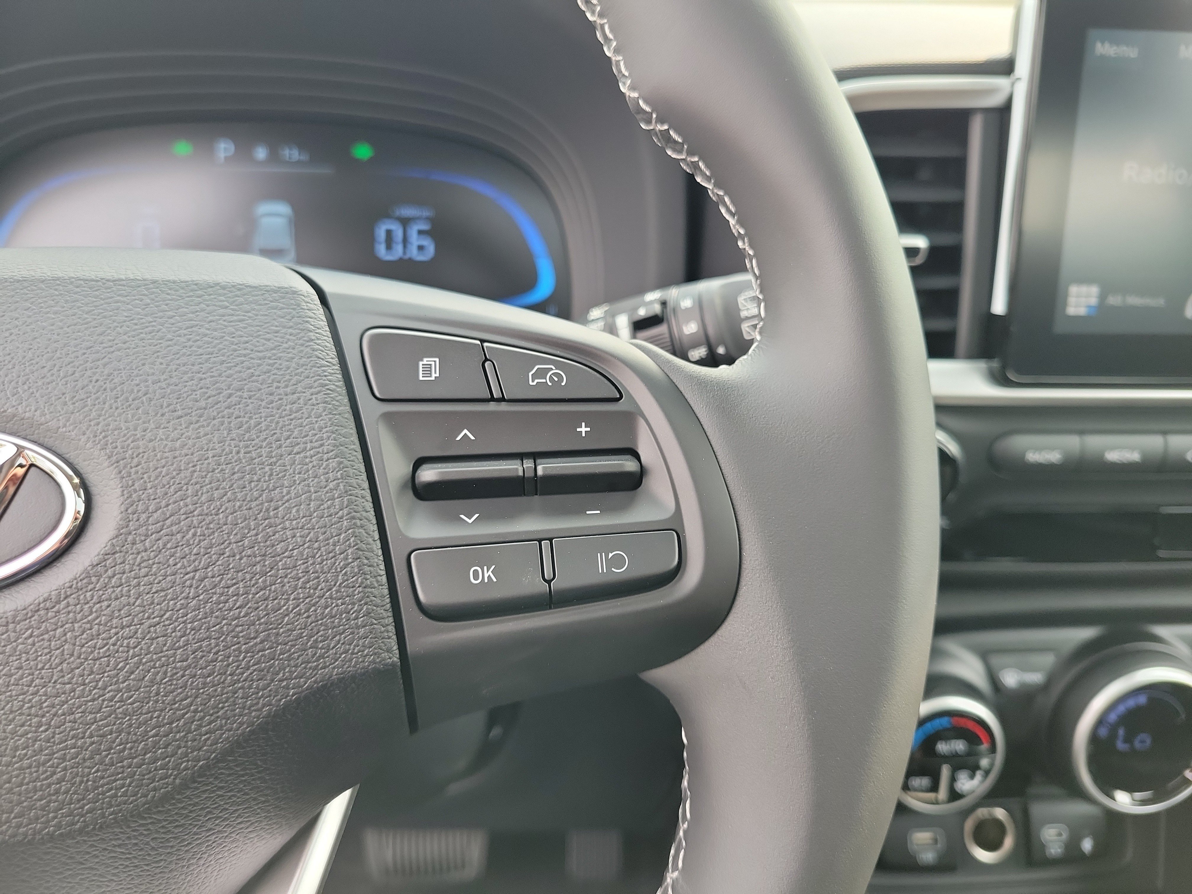 New 2026 Hyundai Venue SEL FWD image 23