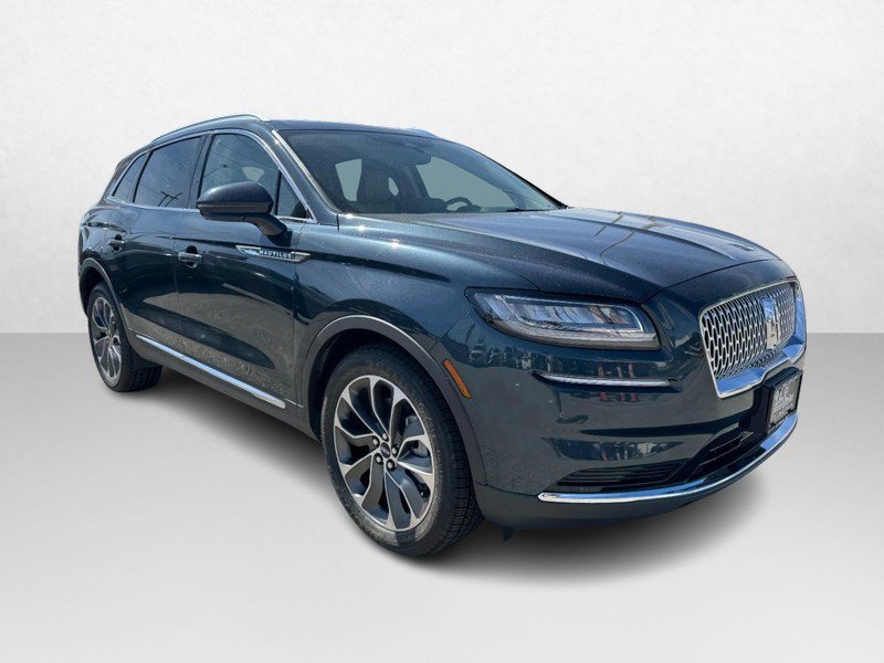 Certified 2023 Lincoln Nautilus Reserve w/ Luxury Package AWD/4WD image 3