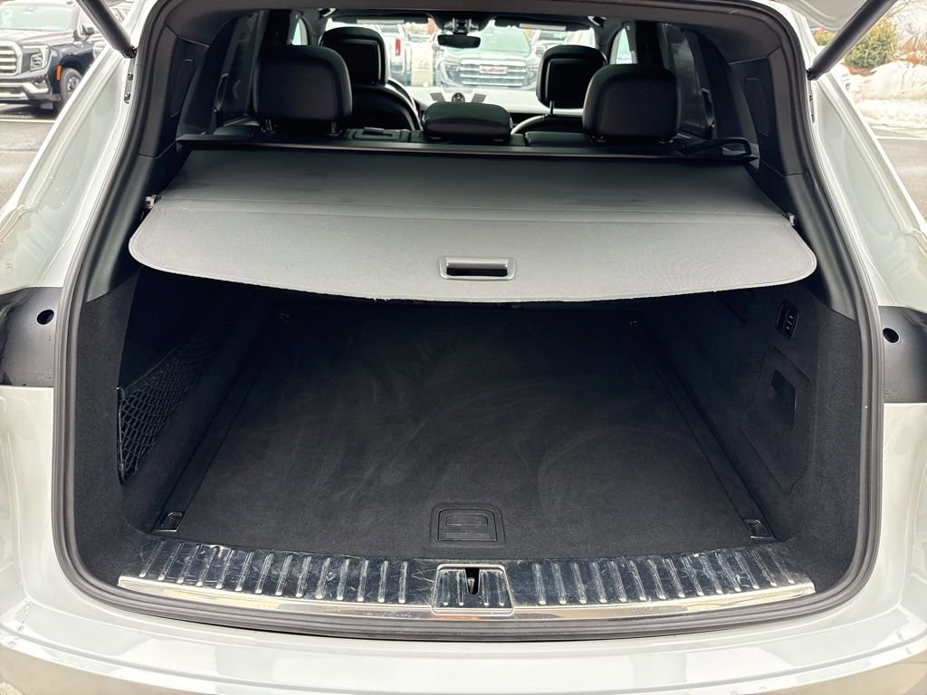 Used 2022 Porsche Cayenne S image 42