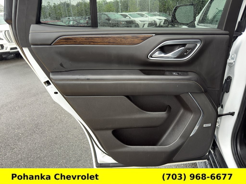 Used 2021 Chevrolet Tahoe Premier w/ Premium Package AWD/4WD image 24