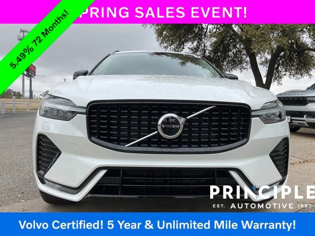 Certified 2025 Volvo XC60 B5 Core image 3