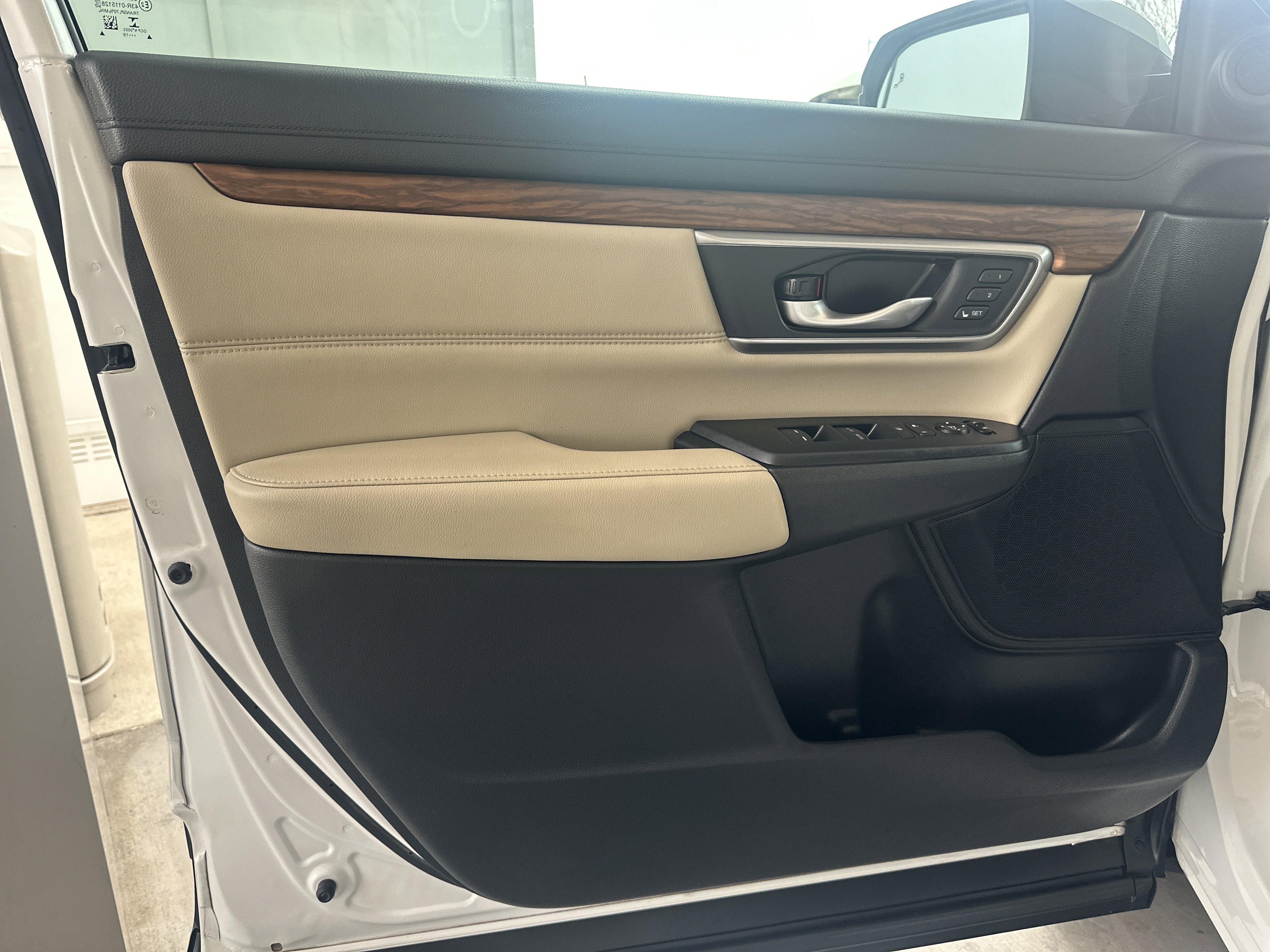 Used 2019 Honda CR-V EX-L image 9