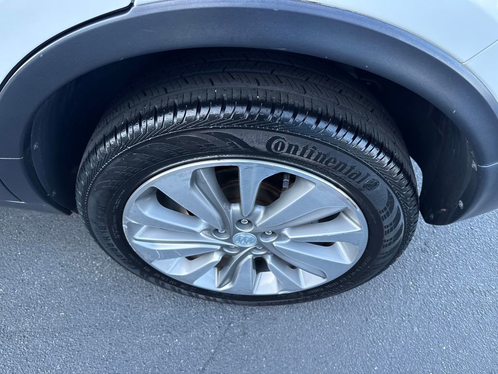 Used 2018 Buick Encore Preferred image 29