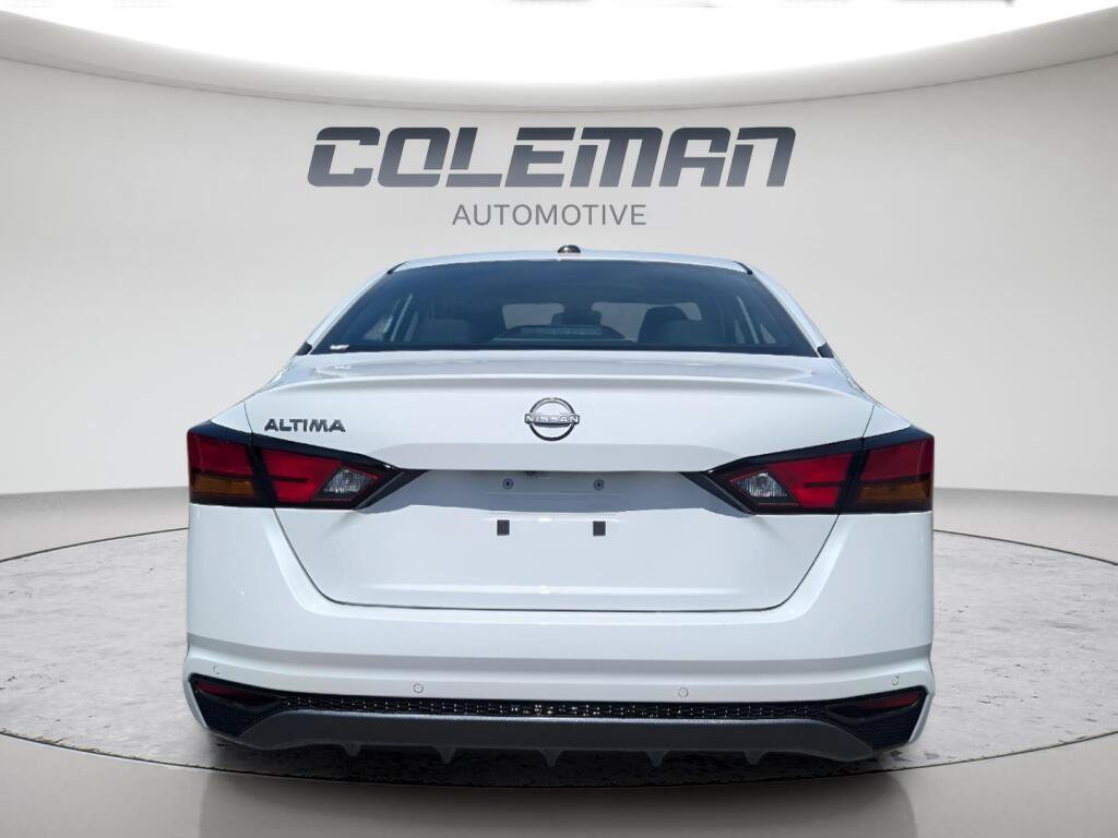 New 2026 Nissan Altima 2.5 SV FWD image 4