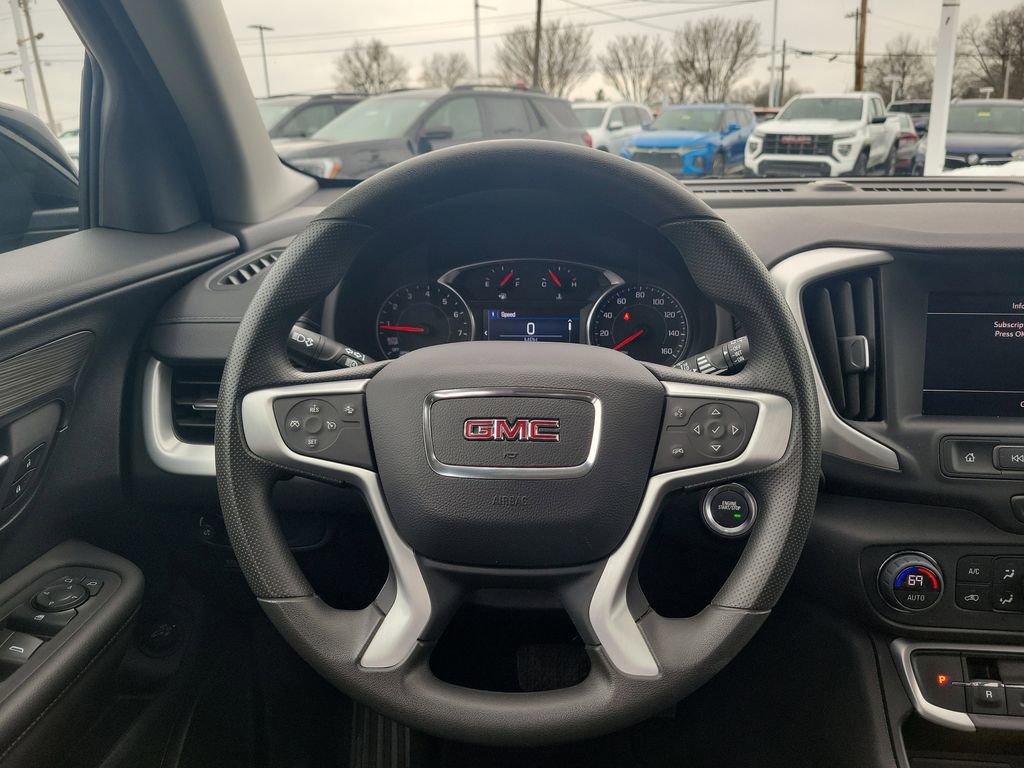 Used 2023 GMC Terrain SLE w/ Driver Convenience Package image 22