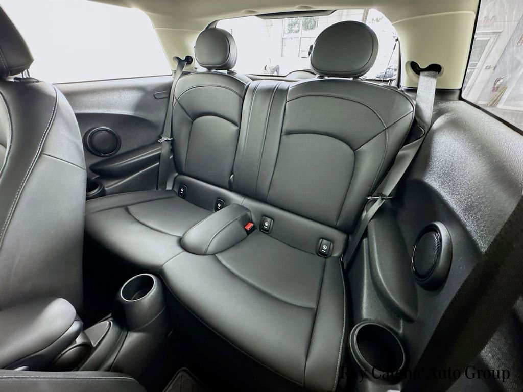 Certified 2023 MINI Cooper 2-Door Hardtop FWD image 24