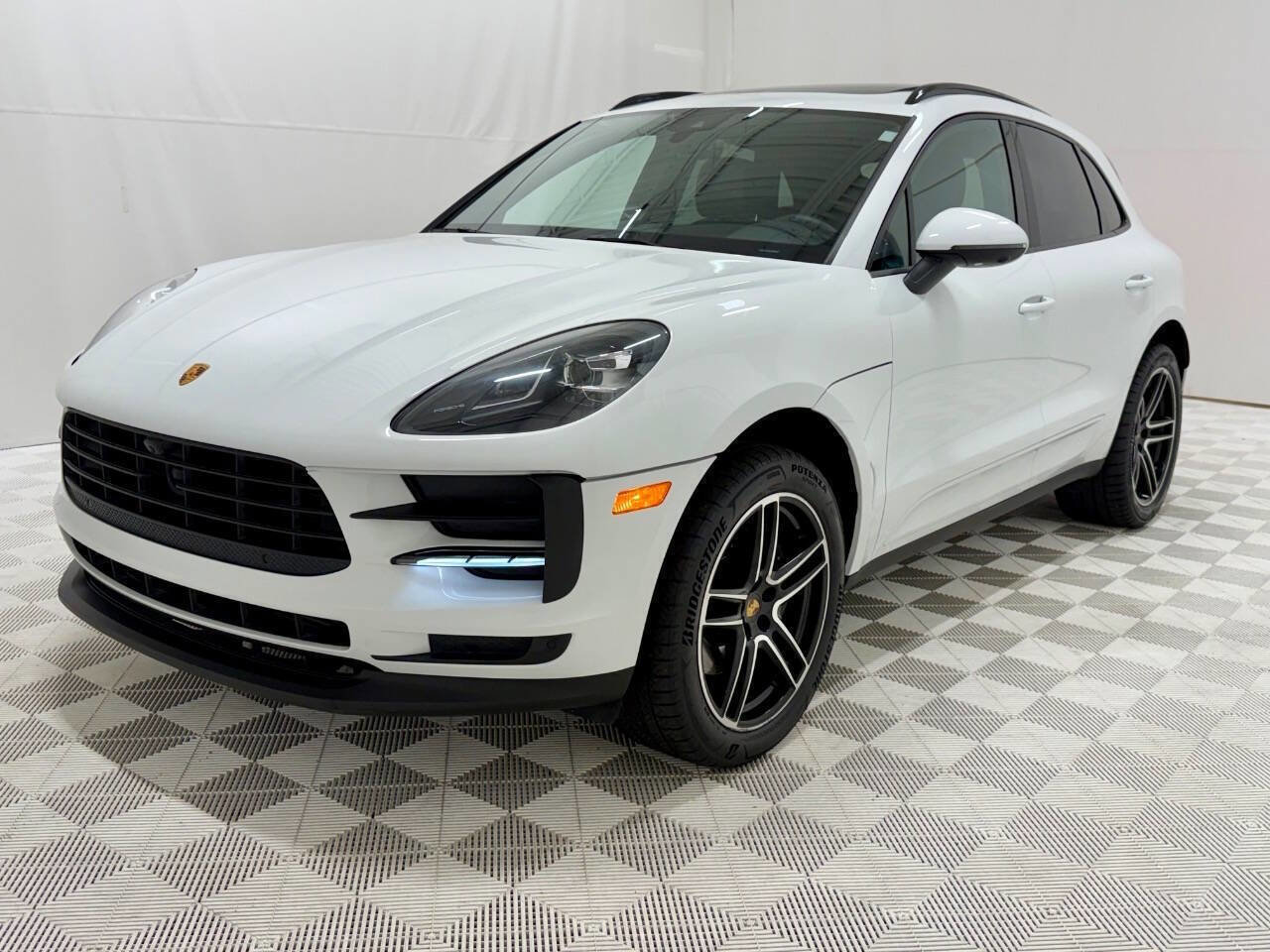 Used 2021 Porsche Macan image 5