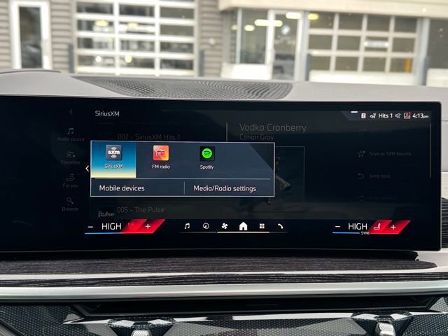 New 2026 BMW X5 xDrive50e w/ M Sport Package image 38