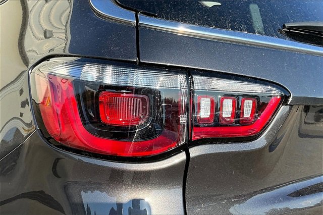 Certified 2023 Jeep Compass Limited image 28