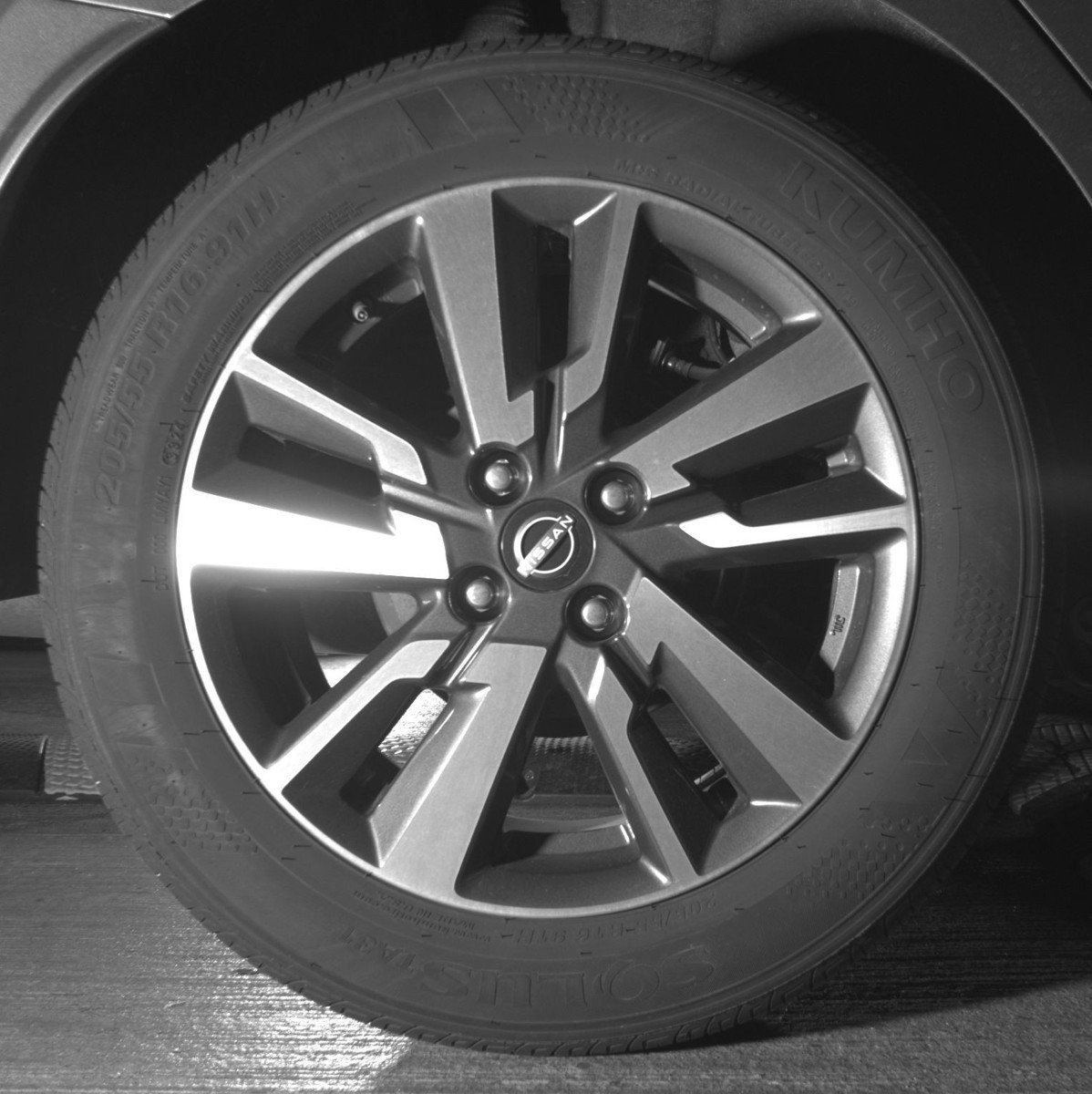 Used 2025 Nissan Versa SV image 14