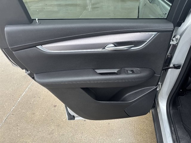 Used 2020 Cadillac XT5 Luxury w/ LPO, Floor Liner Package AWD/4WD image 9