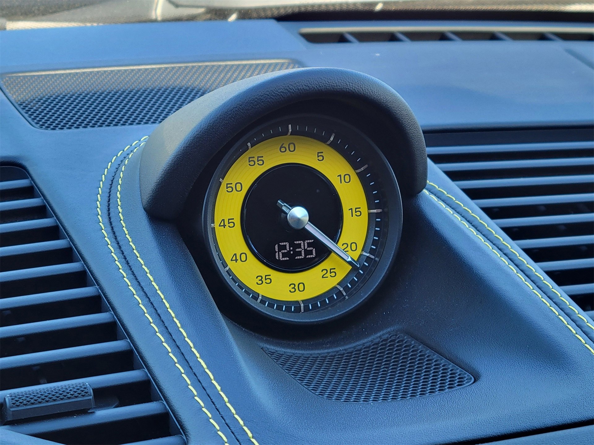 Certified 2022 Porsche 911 Carrera S image 21