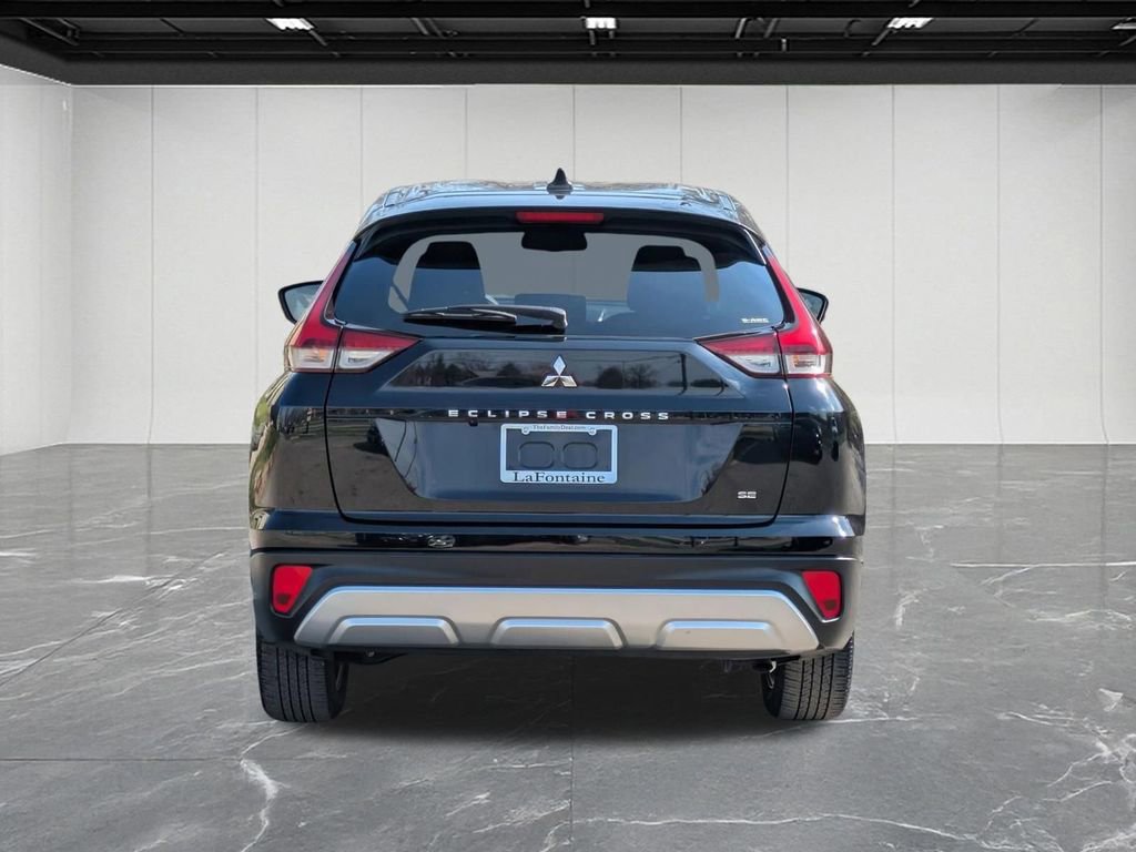 Used 2025 Mitsubishi Eclipse Cross SE image 4