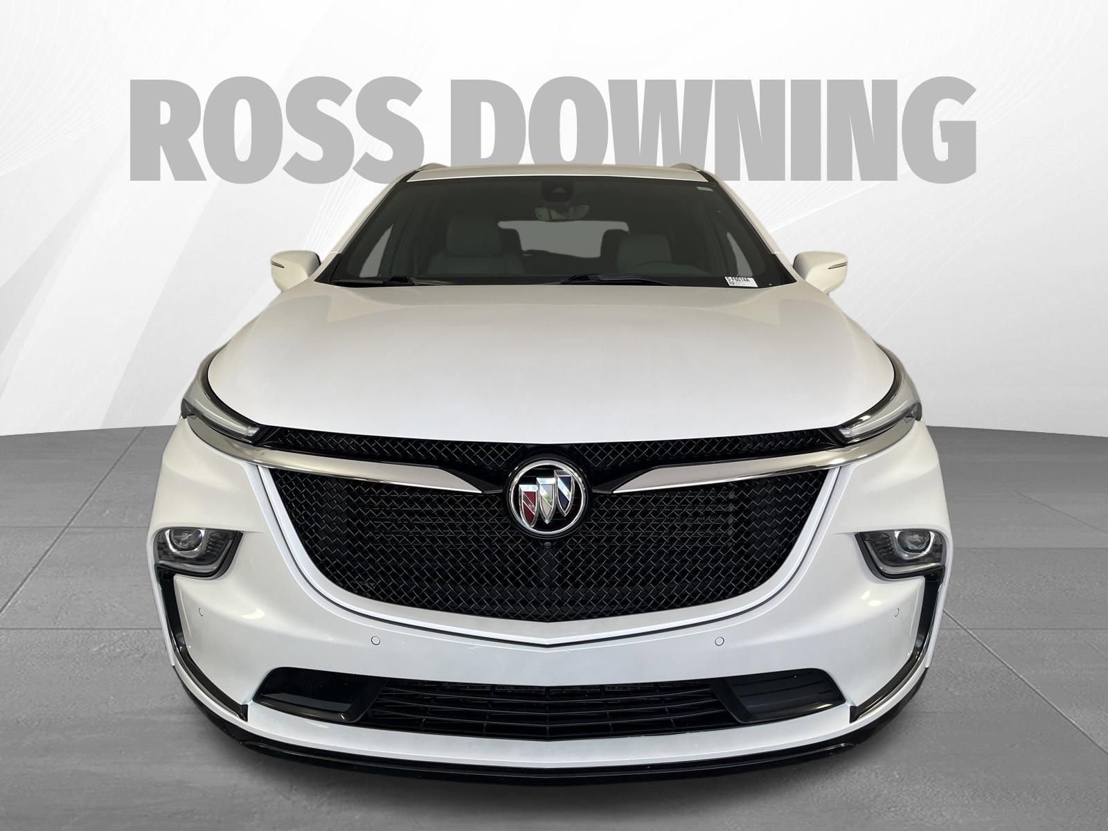Used 2022 Buick Enclave Essence w/ Sport Touring Edition FWD image 2