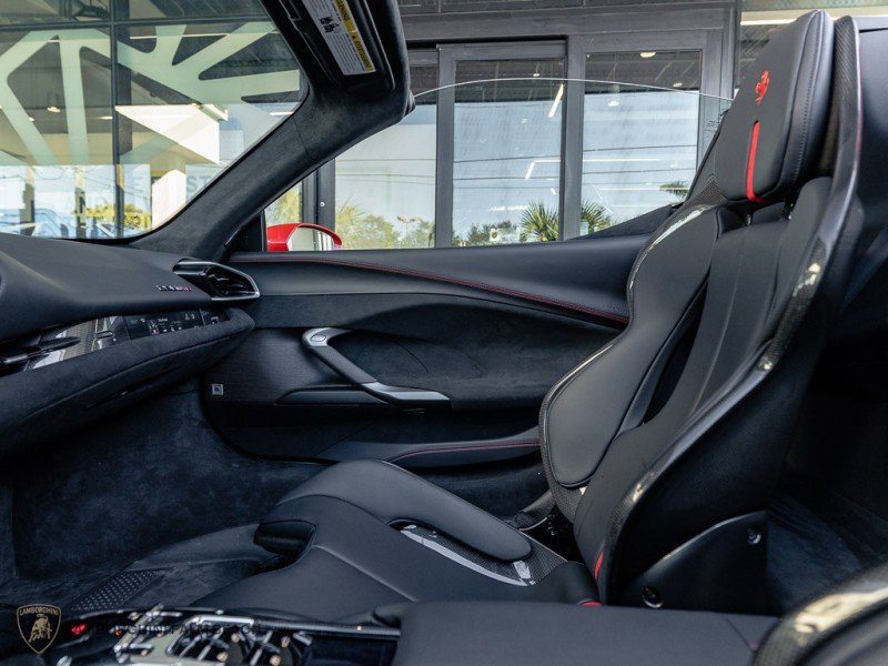 Used 2025 Ferrari 296 GTS image 29