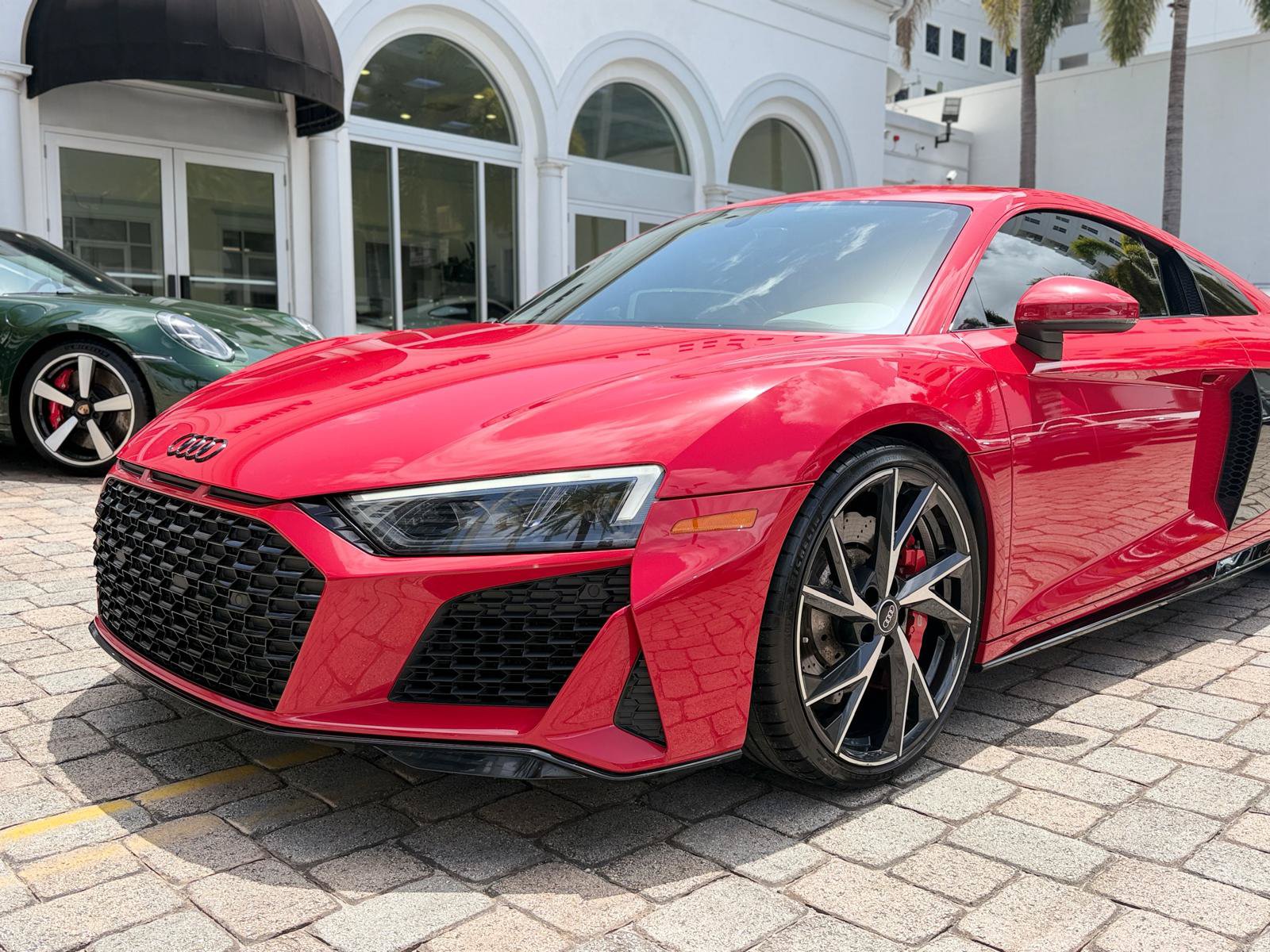 Used 2021 Audi R8 V10 RWD image 2